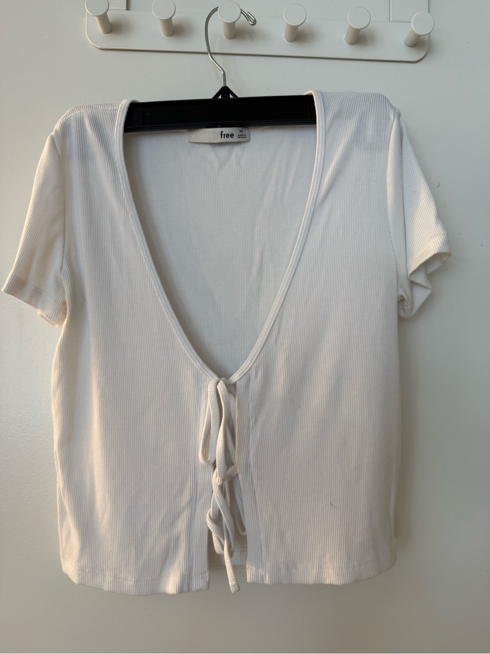 Wilfred Cream Ribbed Tie-Front Short Sleeve Top